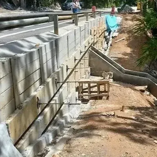 Projeto de Muros de Contenção em Diadema: Estabilidade em Terrenos Acidentados